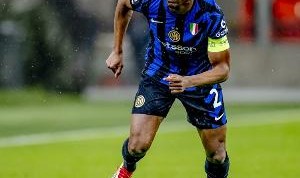 竞技宝下载-解约金3000万欧！记者：邓弗里斯一直梦想去英超，尤其关注曼联