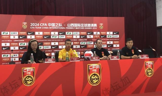 竞技宝网页版-久尔杰维奇：集训目的是考察新球员 尝试新东西