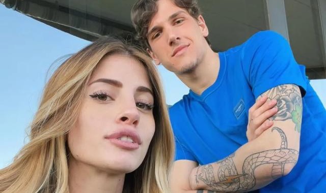 竞技宝APP-奇闻！罗马夺冠庆祝过火，球员被前任骂“金针菇”