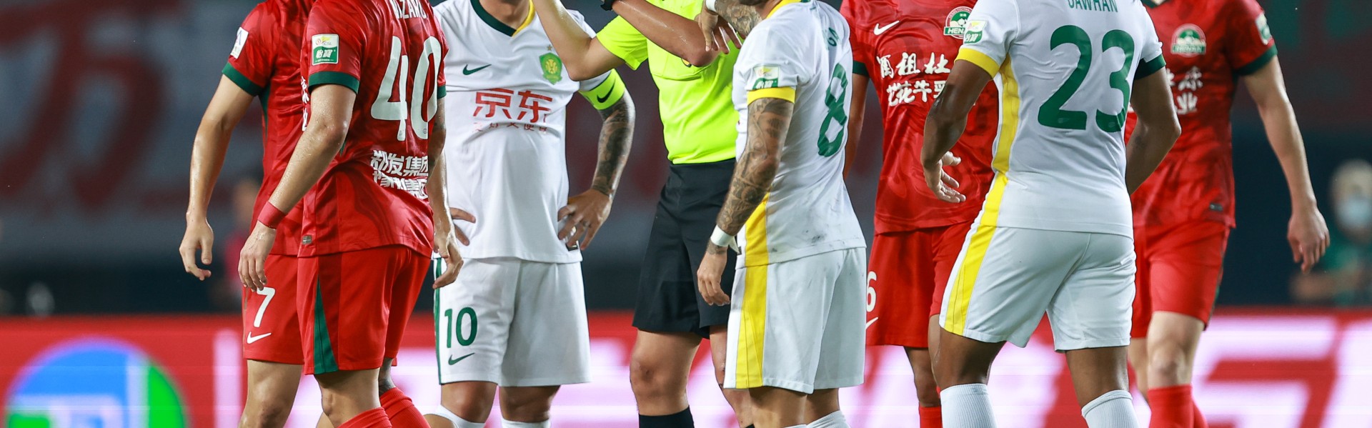 👀半程冠军国安联赛两连败+丢8球+0进球，距榜首已有5分